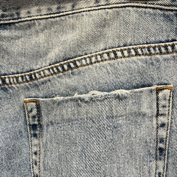 🩵Cropped Mid-Rise Jeans Size 29🩵 - Picture 4 of 8